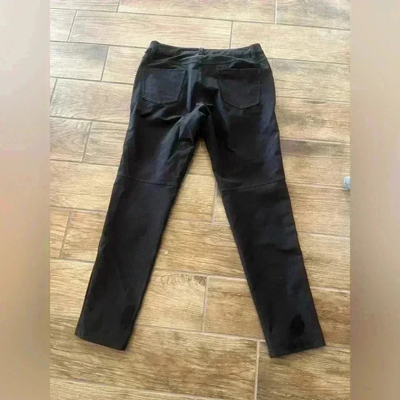 Lululemon men’s ABC slim fit 5 pocket pants - Picture 2 of 3